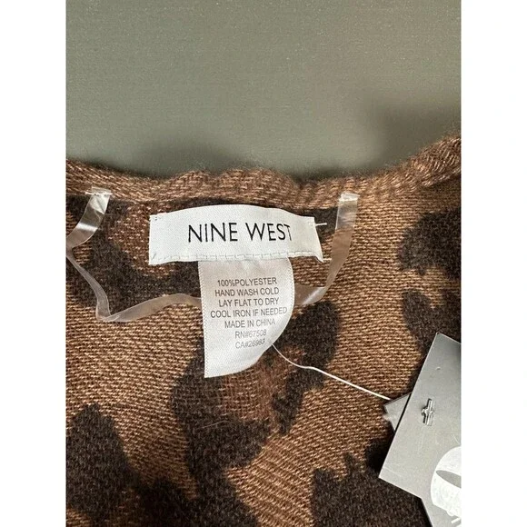 Nine West Reversible Wrap Scarf Plaid Leopard Brown Black Fringe NWT $50 MSRP - Picture 5 of 9